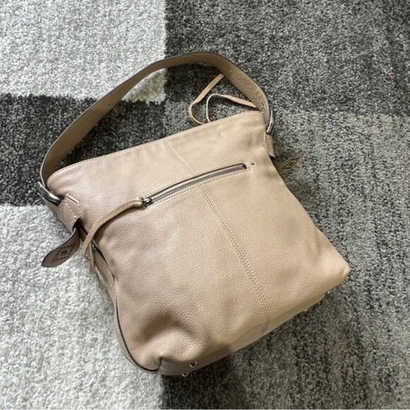 Aimee Kestenberg Hobo Bucket Up Bag Purse Pebble Tan Beige Soft Leather - Picture 1 of 12